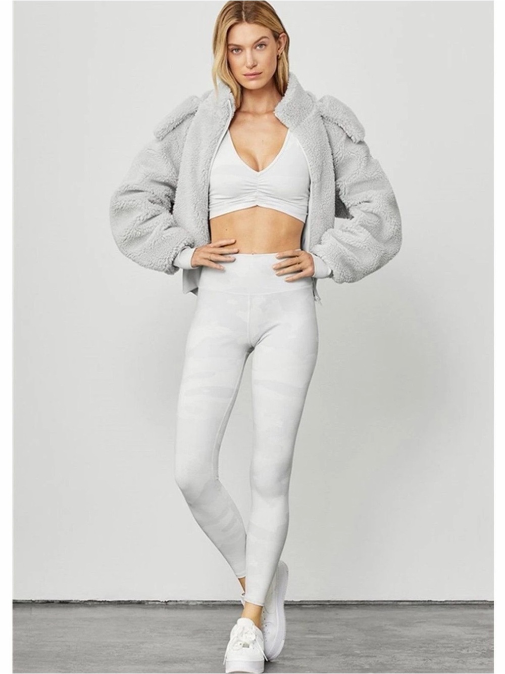 Alo High Waist Vapor Leggings in White Camouflage